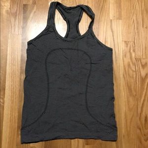 Lululemon size 8 run swiftly tank